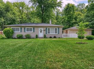 50150 Cedargrove Rd, Shelby Township, MI 48317