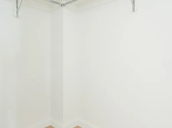 975 Nostrand Avenue image 8 of 20