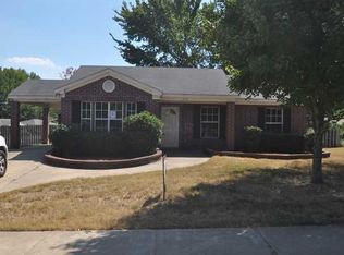 2993 Lake Park Rd, Memphis, TN 38127