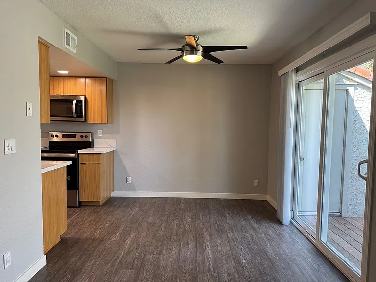 Corona Pointe Resort — Photo 190