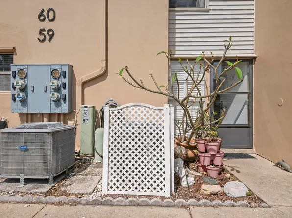 5500 Ocean Shore Blvd APT 60, Ormond Beach, FL 32176