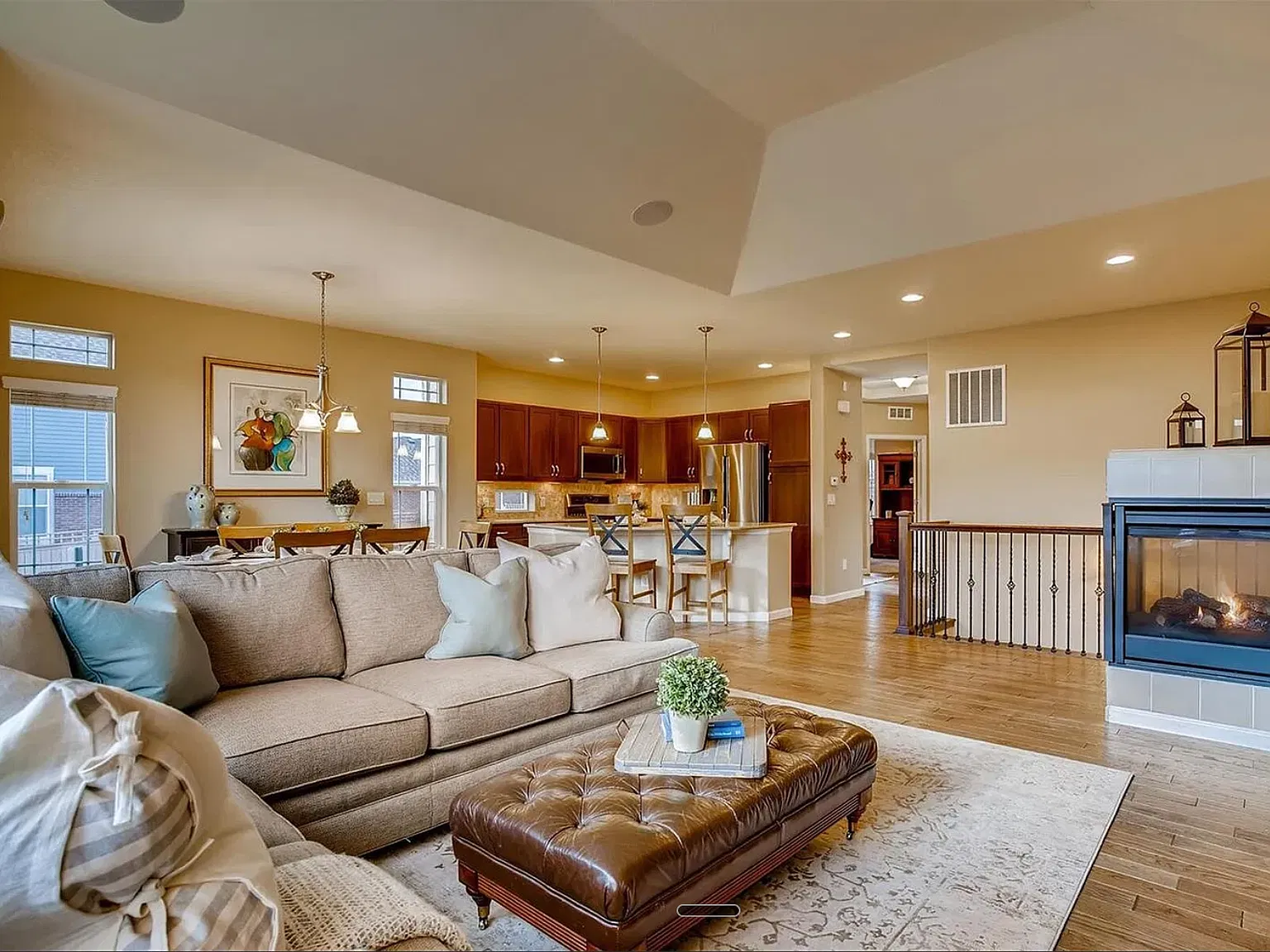 3 bed, 2694 sqft, $3,150 — Photo 1