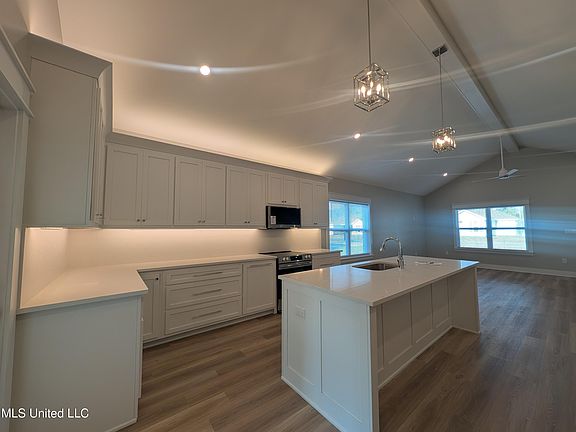 4th image of 7358 Ahi Dr