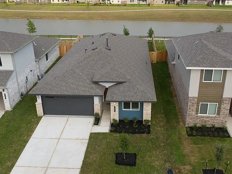 7411 Victoria Brook Trce — Photo 1