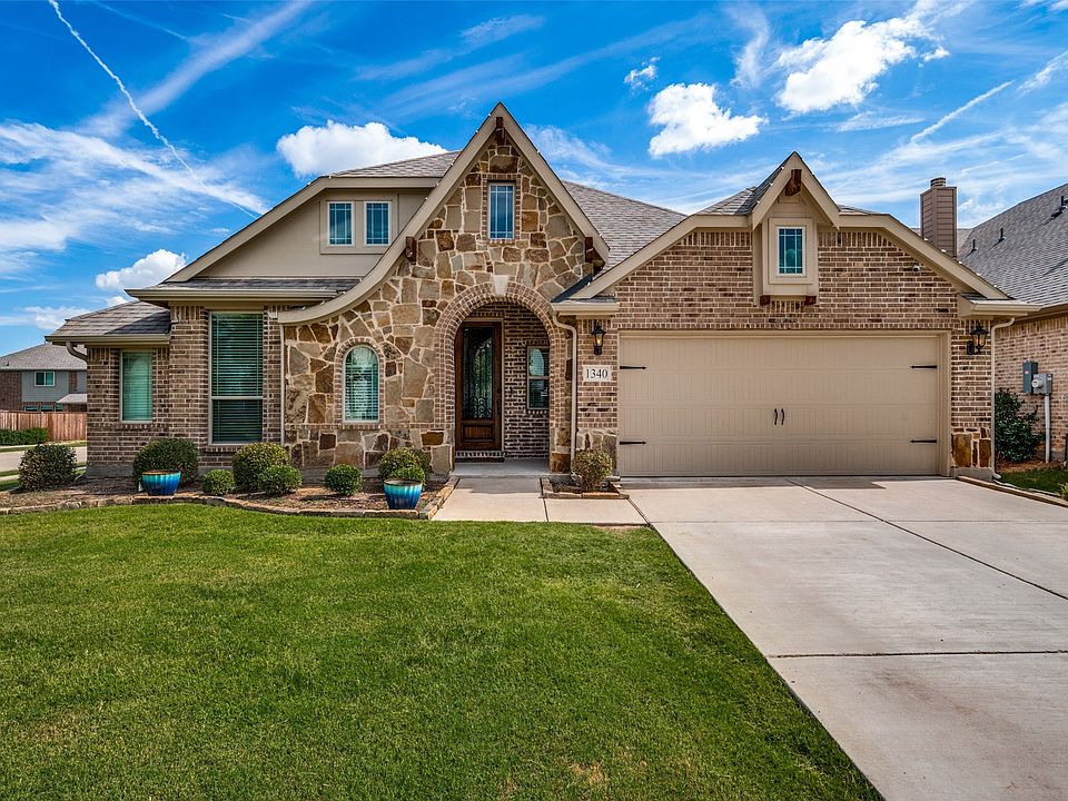 1st image of 1340 Stoneleigh Pl