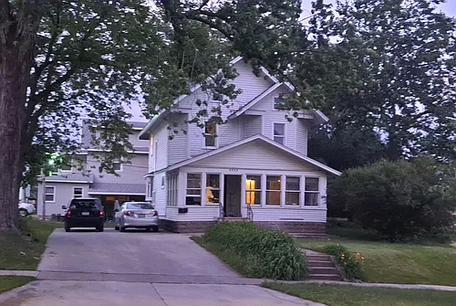 2522 College St Photo 1