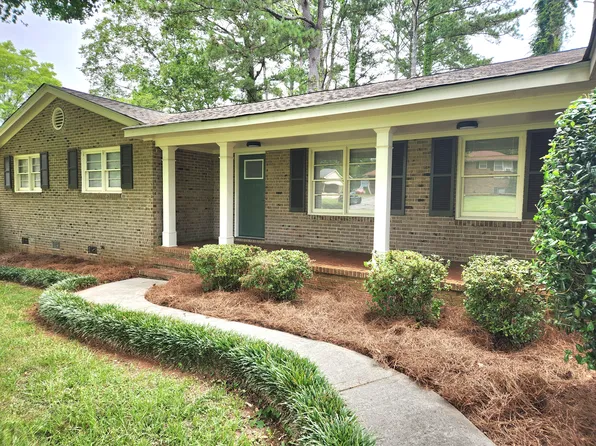 1482 Wesley Dr, Griffin, GA 30224