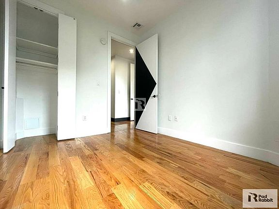 4th image of 378 Lewis Ave #9