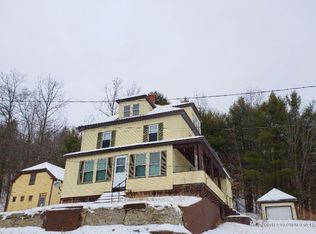9 Pine St, Jay, ME 04239