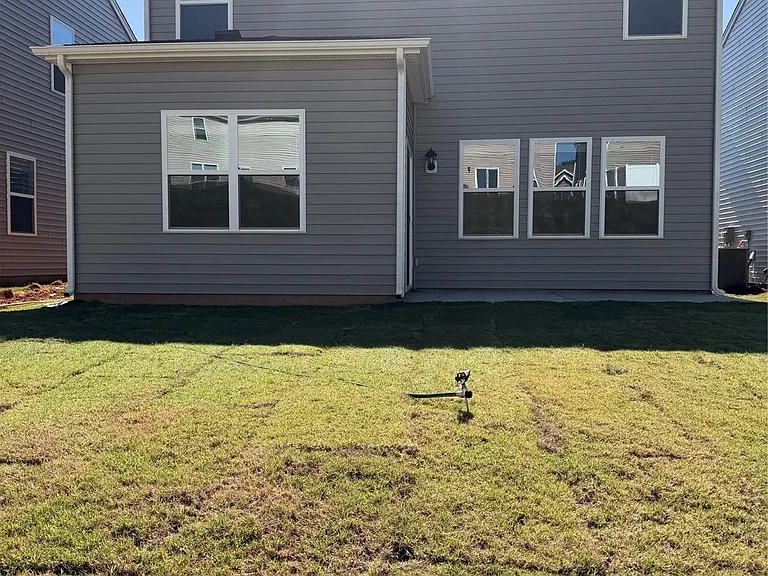 655 13th Avenue Dr NE — Photo 23