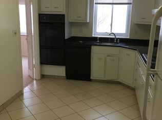 17100 Van Aken Blvd APT 408, Cleveland, OH 44120
