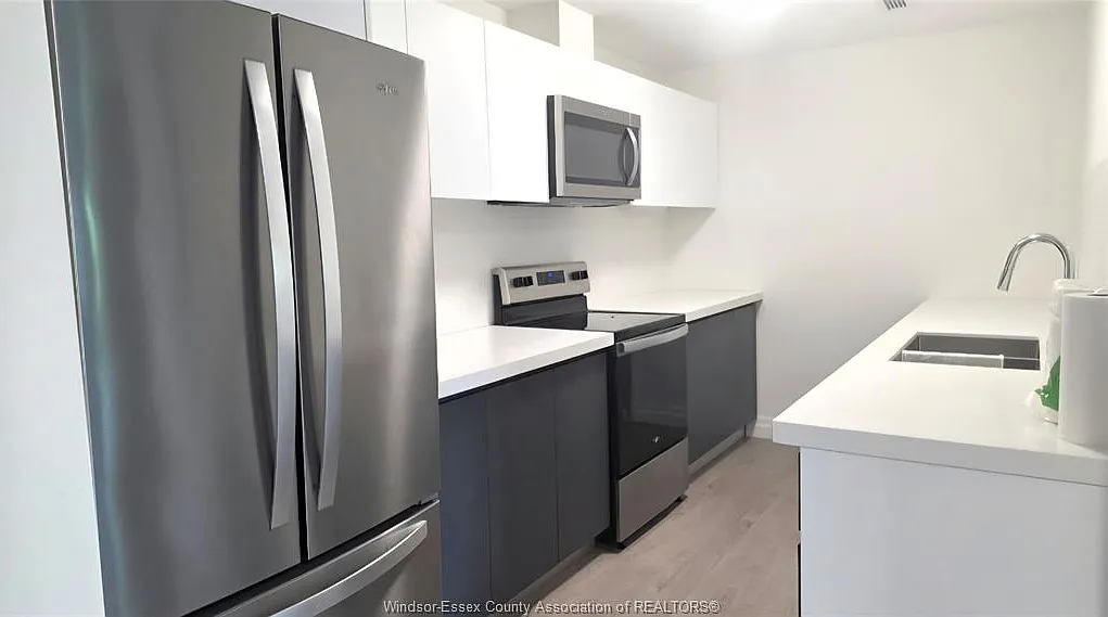 2 bed, 2.0 bath, 1095 sqft, $2,400 — Photo 3