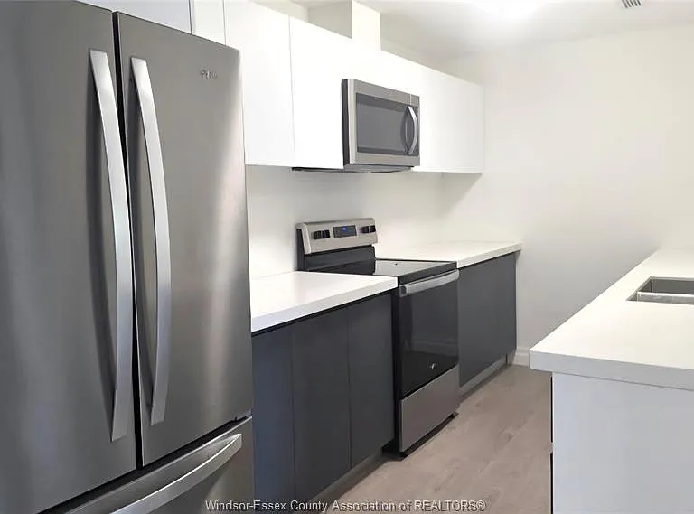 3290 Stella Cres #404 — Photo 3