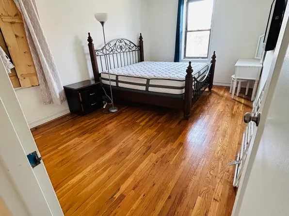 71-11 Yellowstone Boulevard image 6 of 9