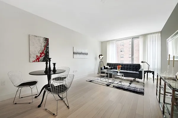 Rented by MNS | media 21