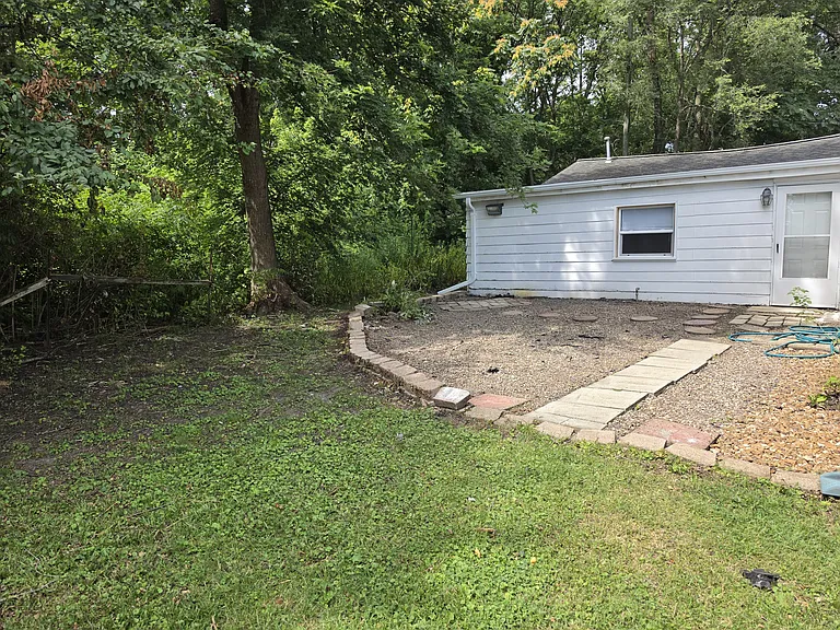 212 Brady Ln #B — Photo 26