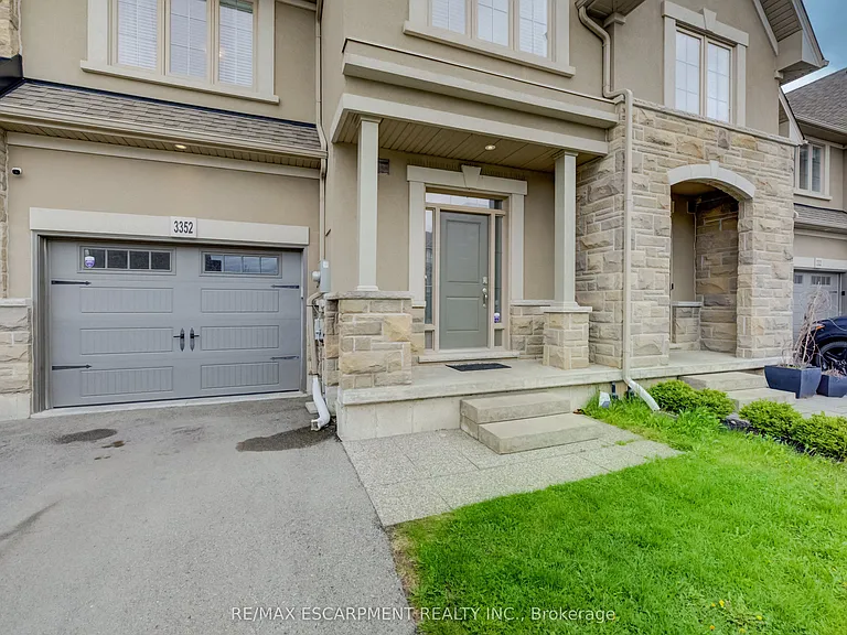 3352 Stalybridge Dr — Photo 4