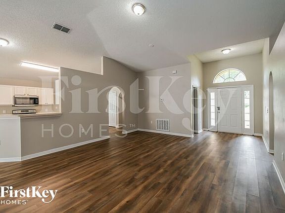 3rd image of 9456 Harrier Ct
