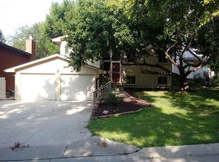 7162 N 80th St, Omaha, NE 68122