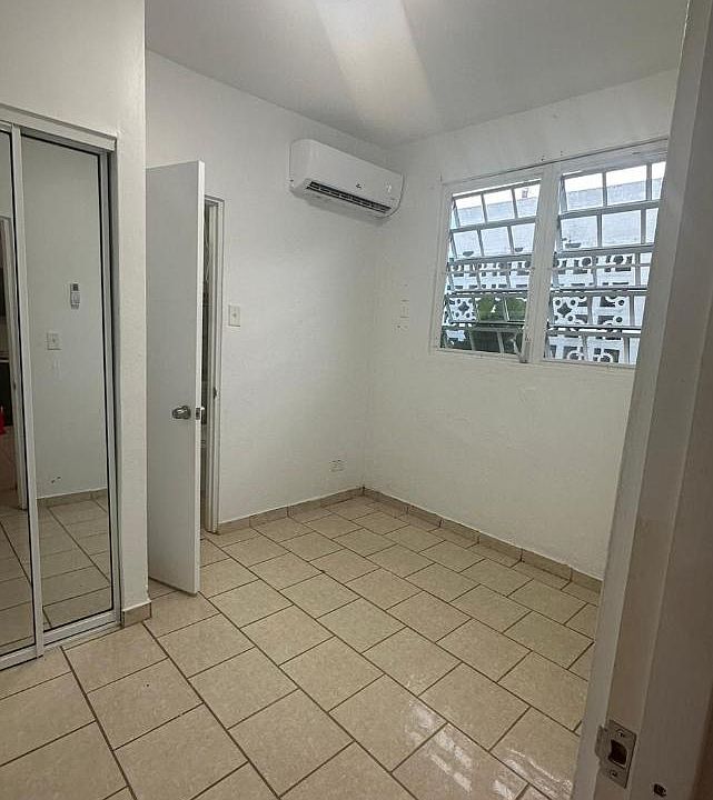 Unit Photo