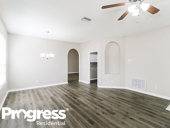 4th image of 18216 Brookpark Dr