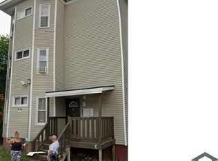 2 Larch St APT 2, Worcester, MA 01609