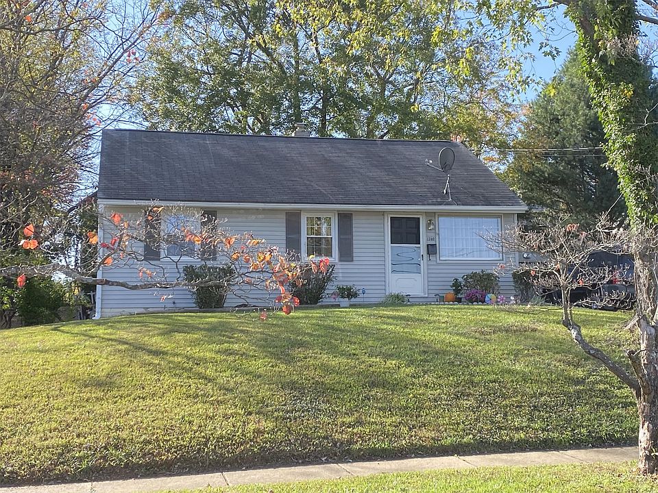 1st image of 1740 Pimmit Dr