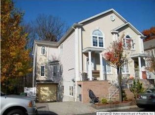 135 Erika Loop, Staten Island, NY 10312