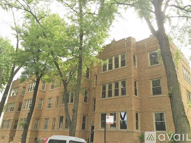 1st image of 4148 N Spaulding Ave #3