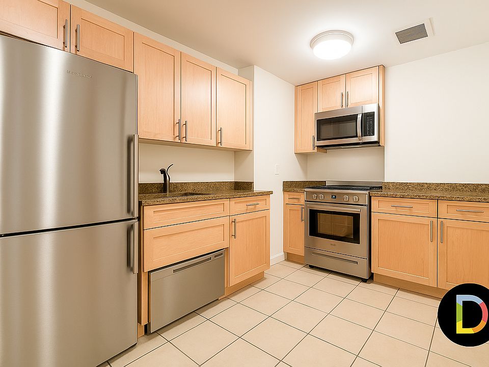 2nd image of 62 W 56th St APT 4B
