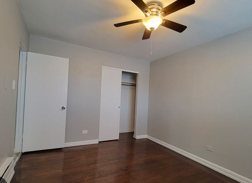 2nd image of 3125 W 79th St