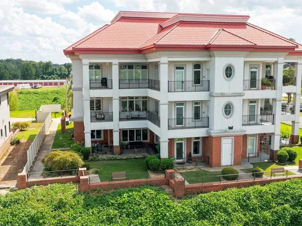 2210 Ashe Blvd #2, Sheffield, AL 35660