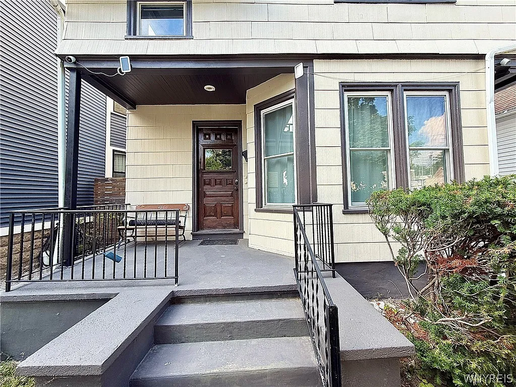 Building Photo - 460 Rhode Island St #UPPER