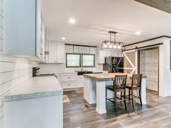 31170 Palimino Dr, Tecumseh, OK 74873