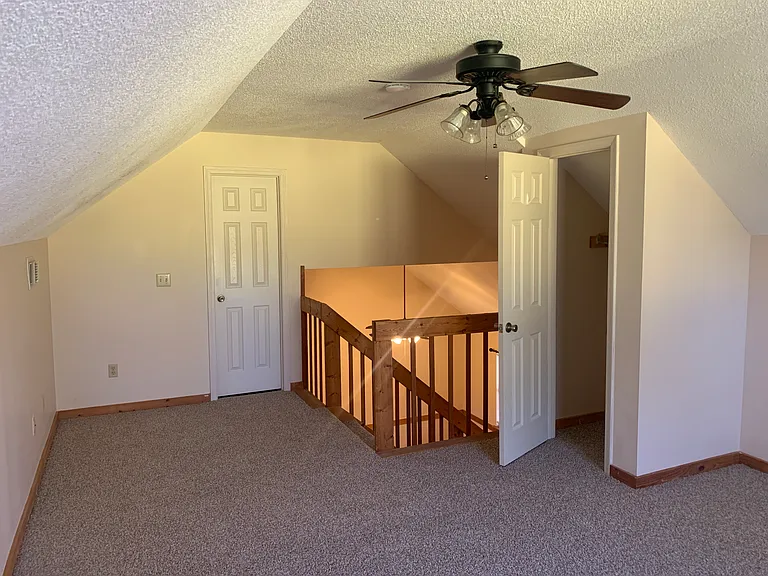 124 Winding Way — Photo 37
