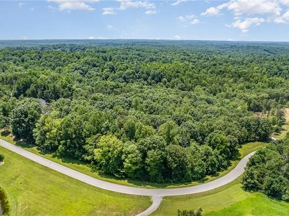 7335 Hidden View Dr #15-15A, Oak Ridge, NC 27310