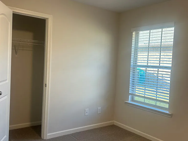 745 Park Ln — Photo 39