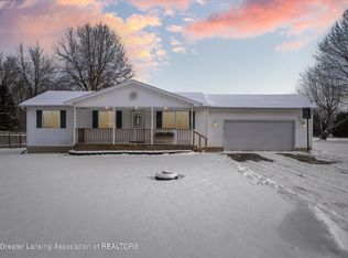 3763 Delano Dr, Eaton Rapids, MI 48827