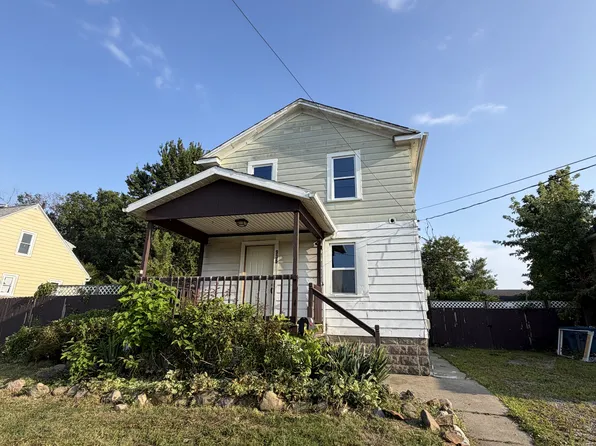 935 W 20th St, Lorain, OH 44052