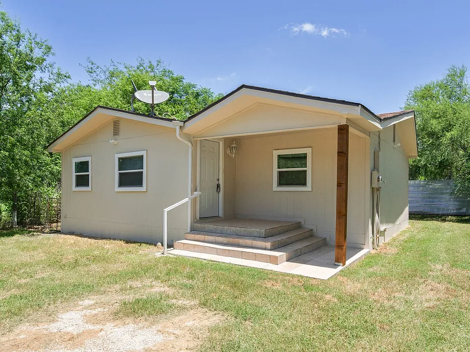 1000 Qualia Dr