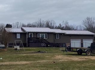 149 Burleson Ln, Glen Daniel, WV 25844