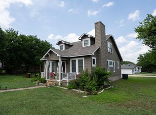 610 E Pfluger St, Pflugerville, TX 78660
