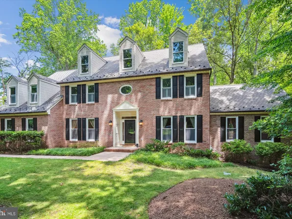 922 Malvern Hill Dr, Davidsonville, MD 21035