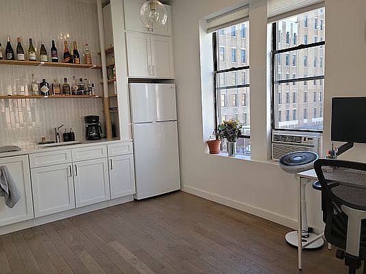 5th image of 329 E 13th St APT 3A