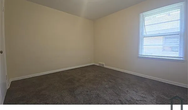 2213 Logan St #4L — Photo 3