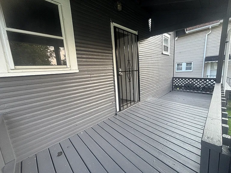 1169 7th Ave — Photo 11