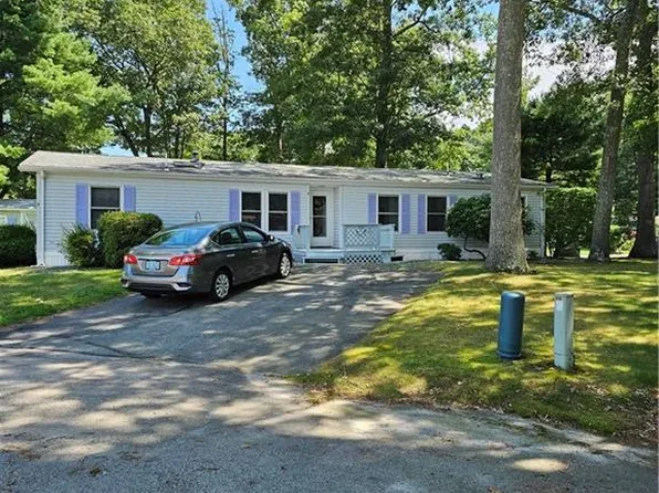 7 Idlewild Ct, Coventry, RI 02816