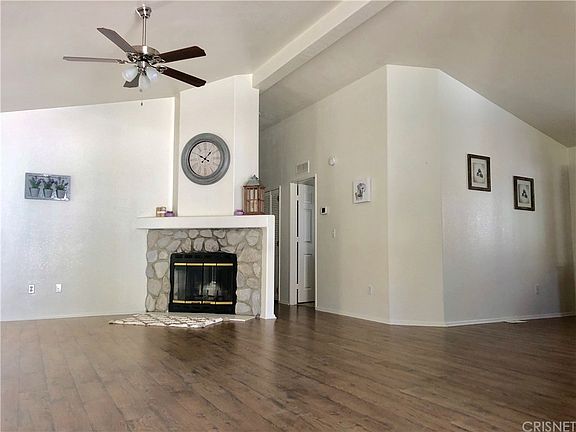 3rd image of 20078 Crestview Dr