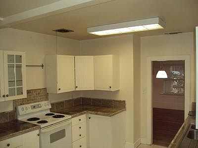 4th image of 226 Irene Ave