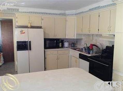 BANDON KITCHEN.jpg